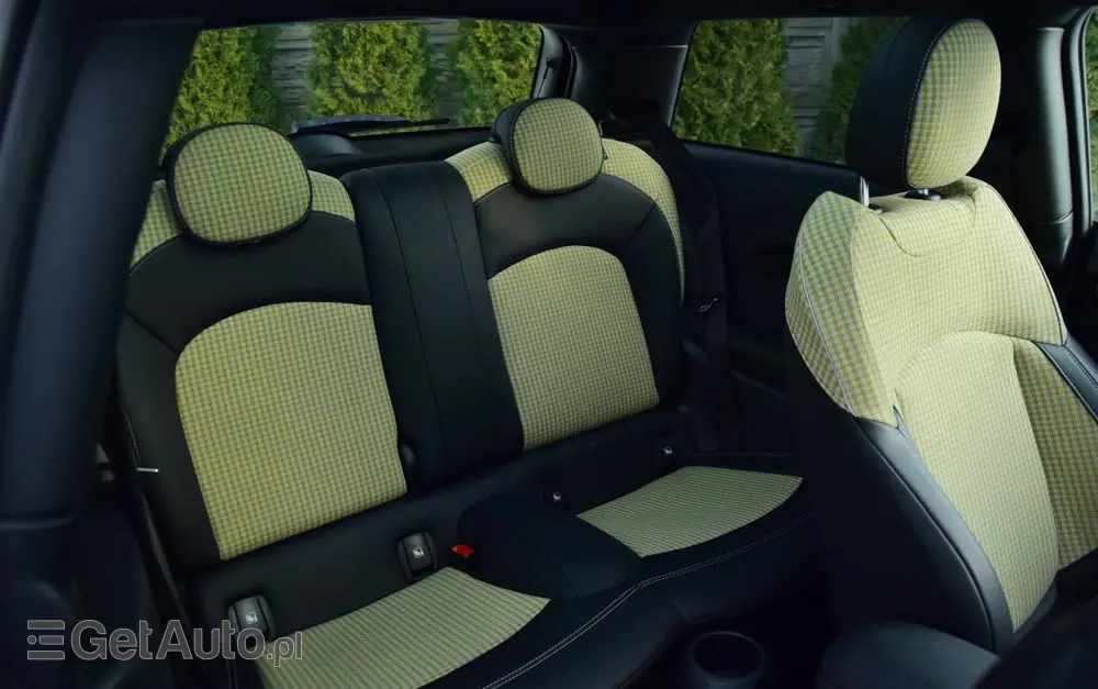 MINI Cooper SE Resolute Edition