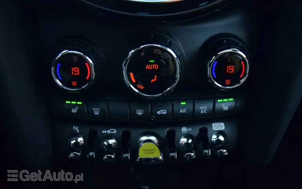 MINI Cooper SE Resolute Edition