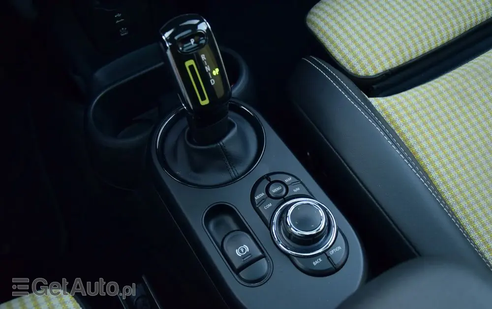 MINI Cooper SE Resolute Edition