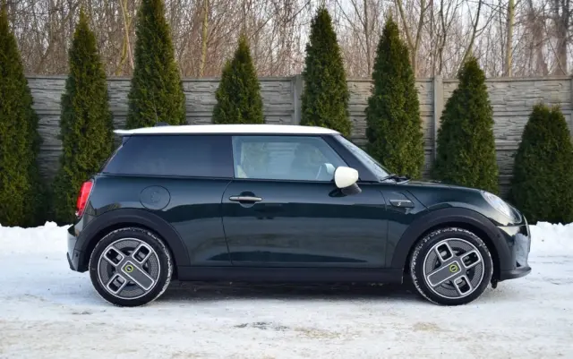 MINI Cooper SE Resolute Edition