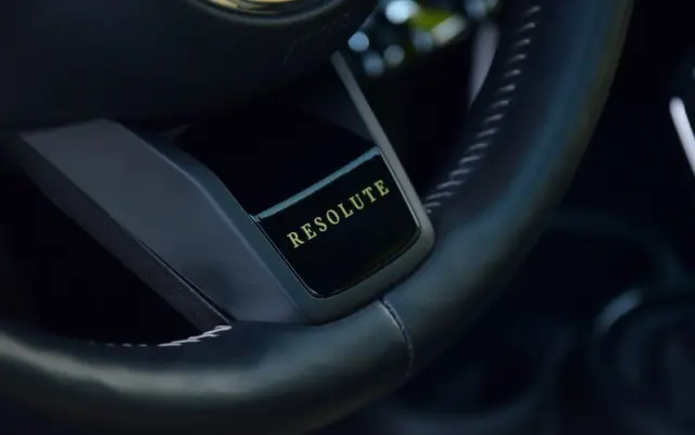 MINI Cooper SE Resolute Edition