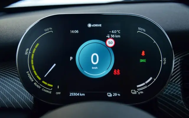 MINI Cooper SE Resolute Edition