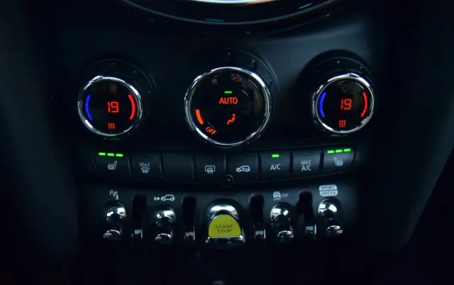 MINI Cooper SE Resolute Edition