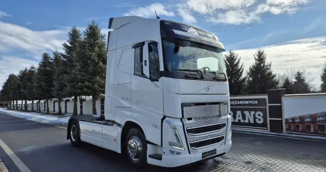 VOLVO VOLVO///FH///460///2021/// GLOBETROTTER///KLIMATYZACJA POSTOJOWA///ZABUDOWY MIĘDZYOSIOWE///WYŚWIETLACZ OBCIĄŻENIA///FULL LED///VIRTUAL COCPIT///STAN BARDZO DOBRY 