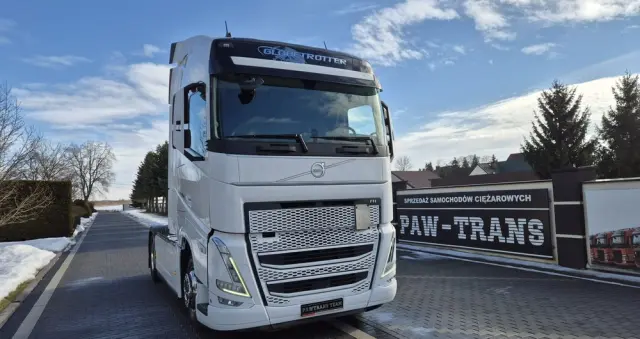 VOLVO VOLVO///FH///460///2021/// GLOBETROTTER///KLIMATYZACJA POSTOJOWA///ZABUDOWY MIĘDZYOSIOWE///WYŚWIETLACZ OBCIĄŻENIA///FULL LED///VIRTUAL COCPIT///STAN BARDZO DOBRY 