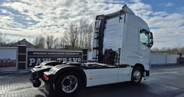 VOLVO VOLVO///FH///460///2021/// GLOBETROTTER///KLIMATYZACJA POSTOJOWA///ZABUDOWY MIĘDZYOSIOWE///WYŚWIETLACZ OBCIĄŻENIA///FULL LED///VIRTUAL COCPIT///STAN BARDZO DOBRY 