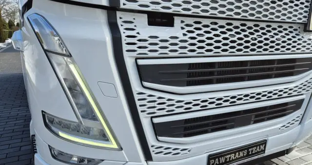 VOLVO VOLVO///FH///460///2021/// GLOBETROTTER///KLIMATYZACJA POSTOJOWA///ZABUDOWY MIĘDZYOSIOWE///WYŚWIETLACZ OBCIĄŻENIA///FULL LED///VIRTUAL COCPIT///STAN BARDZO DOBRY 