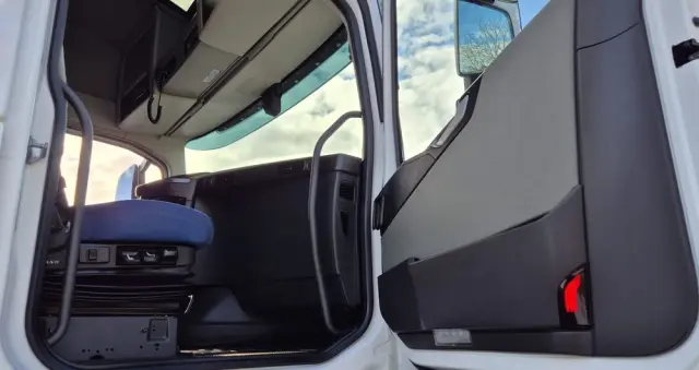 VOLVO VOLVO///FH///460///2021/// GLOBETROTTER///KLIMATYZACJA POSTOJOWA///ZABUDOWY MIĘDZYOSIOWE///WYŚWIETLACZ OBCIĄŻENIA///FULL LED///VIRTUAL COCPIT///STAN BARDZO DOBRY 