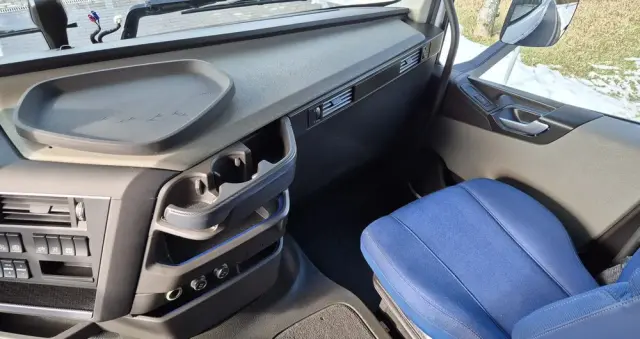 VOLVO VOLVO///FH///460///2021/// GLOBETROTTER///KLIMATYZACJA POSTOJOWA///ZABUDOWY MIĘDZYOSIOWE///WYŚWIETLACZ OBCIĄŻENIA///FULL LED///VIRTUAL COCPIT///STAN BARDZO DOBRY 