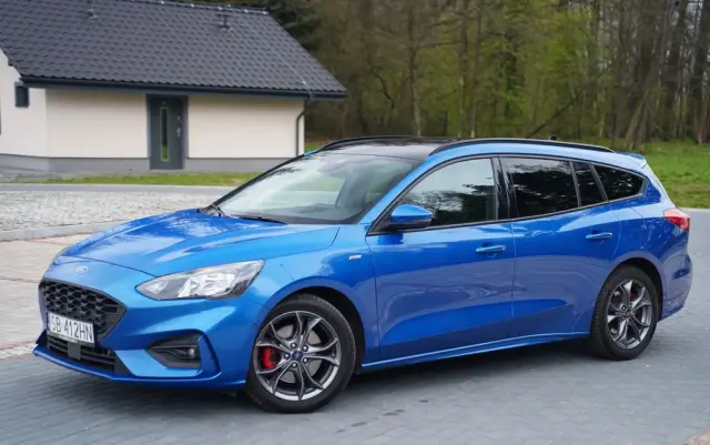 FORD Focus 1.5 EcoBlue Start-Stopp-System ST-LINE