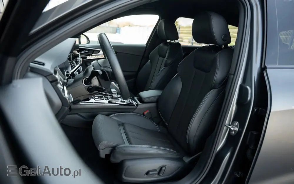 AUDI A4 Avant 35 TFSI S tronic S line