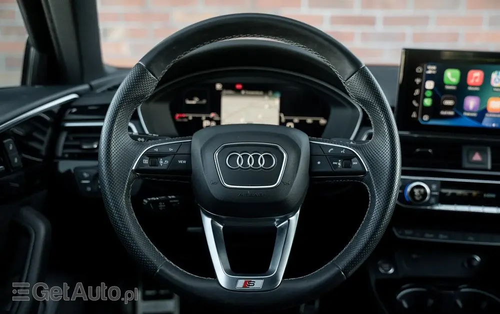 AUDI A4 Avant 35 TFSI S tronic S line