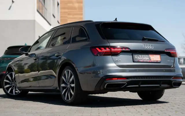 AUDI A4 Avant 35 TFSI S tronic S line