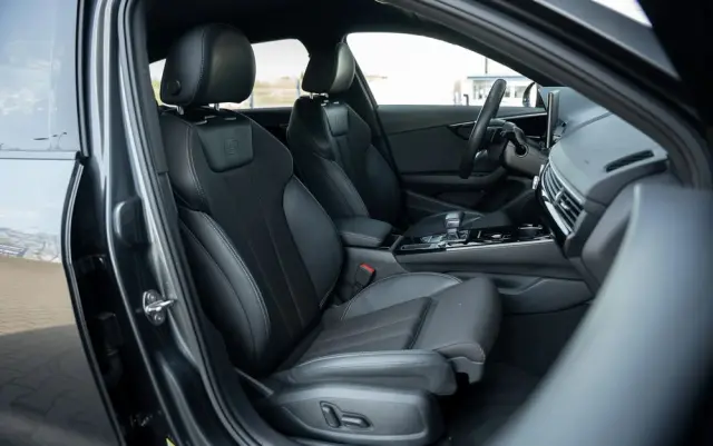 AUDI A4 Avant 35 TFSI S tronic S line