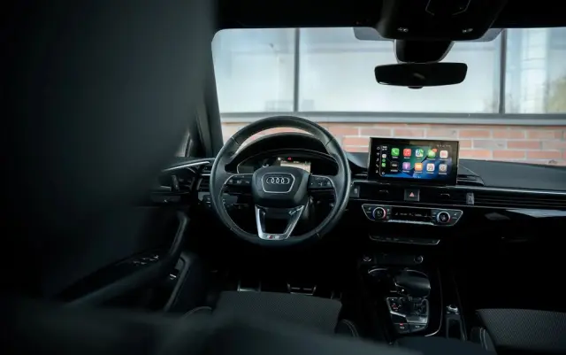AUDI A4 Avant 35 TFSI S tronic S line