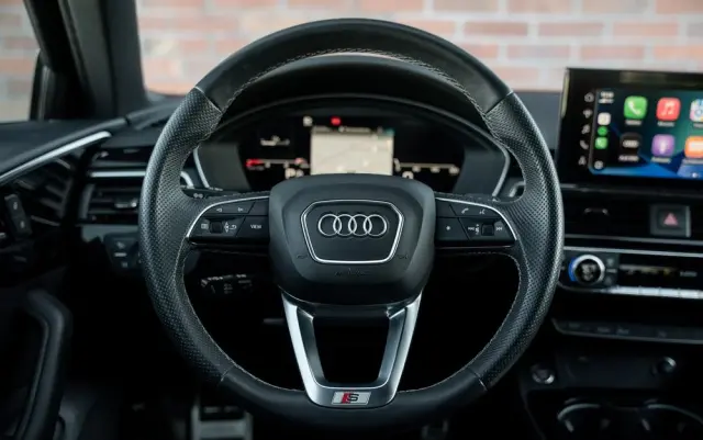AUDI A4 Avant 35 TFSI S tronic S line