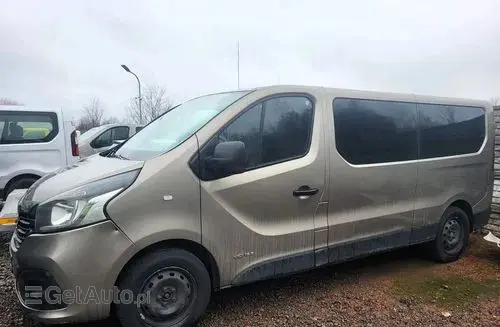 RENAULT Trafic 
