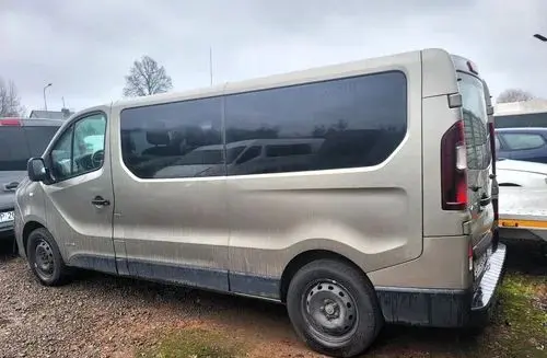 RENAULT Trafic 