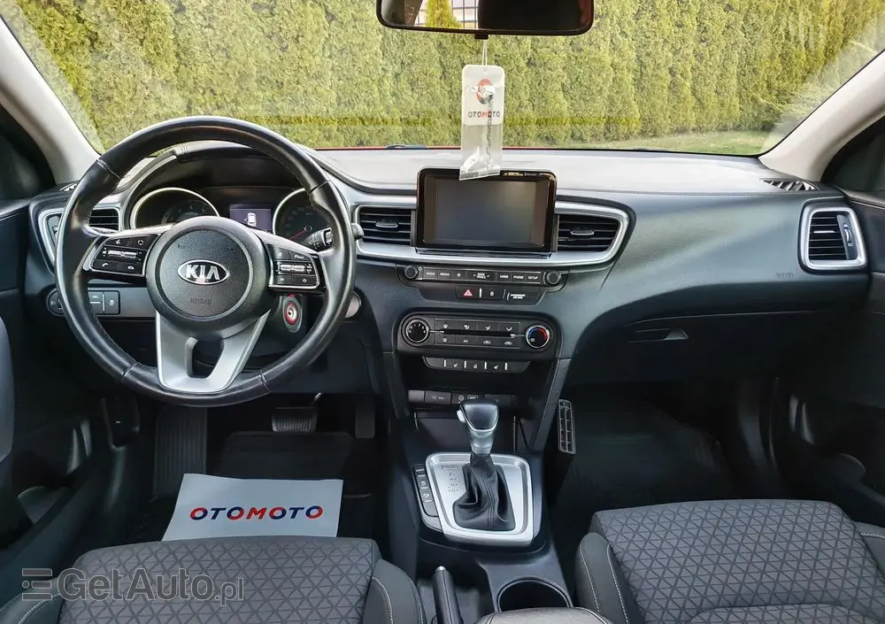 KIA Ceed 1.4 T-GDI L DCT