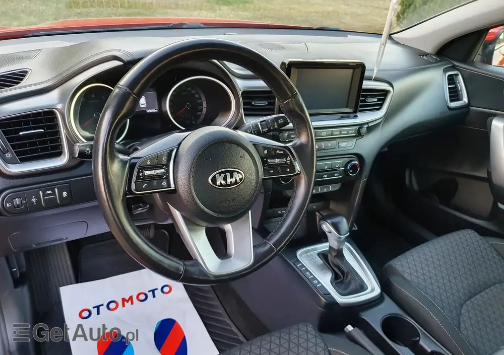 KIA Ceed 1.4 T-GDI L DCT