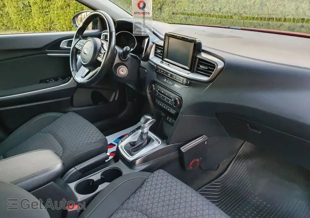 KIA Ceed 1.4 T-GDI L DCT
