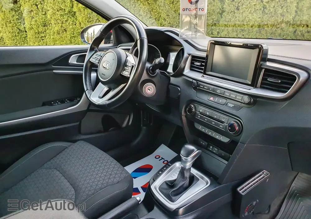KIA Ceed 1.4 T-GDI L DCT