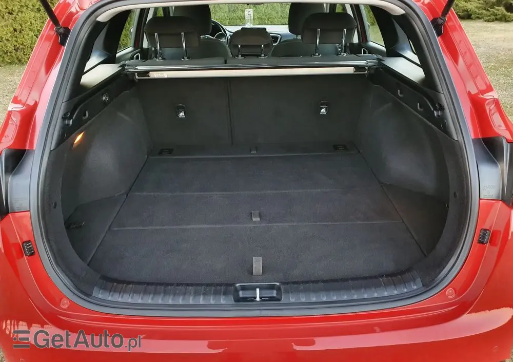 KIA Ceed 1.4 T-GDI L DCT