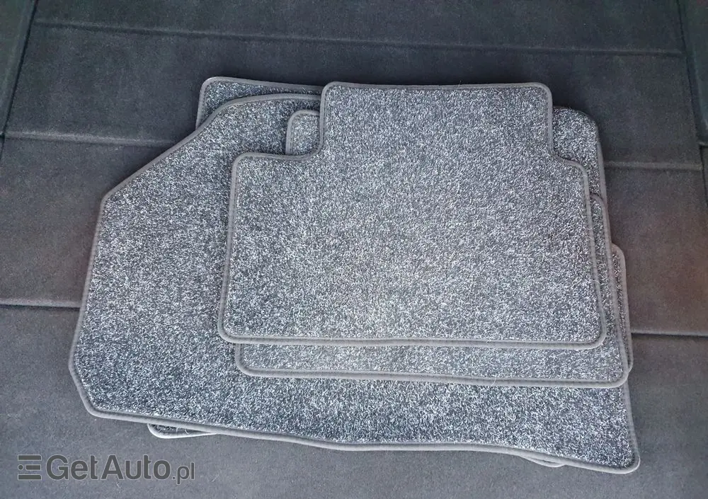 KIA Ceed 1.4 T-GDI L DCT