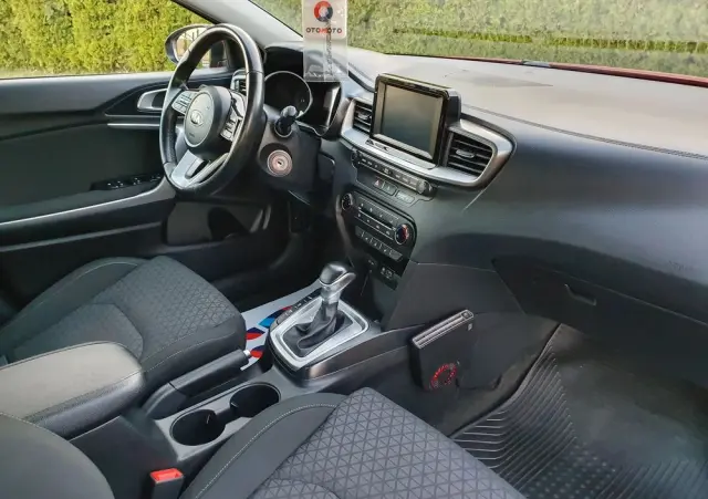 KIA Ceed 1.4 T-GDI L DCT