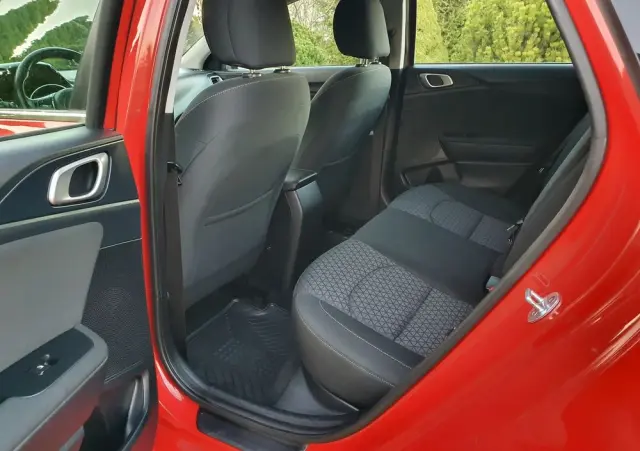 KIA Ceed 1.4 T-GDI L DCT