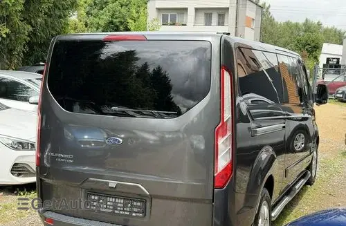 FORD Tourneo Custom 