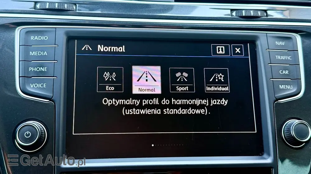 VOLKSWAGEN Tiguan 2.0 TDI SCR 4MOTION (BlueMotion Techn.) DSG Sound