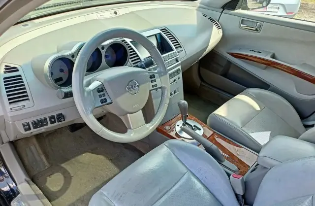 NISSAN Maxima 