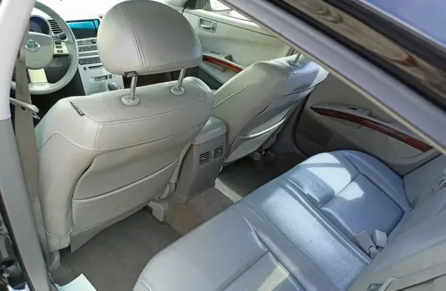 NISSAN Maxima 
