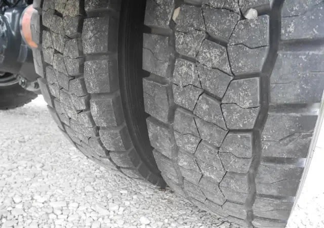 DAF LF 55.220 WYWROTKA 3-STRONNA,DMC 15000KG NISKI PRZEBIEG, STAN IDEALNY 