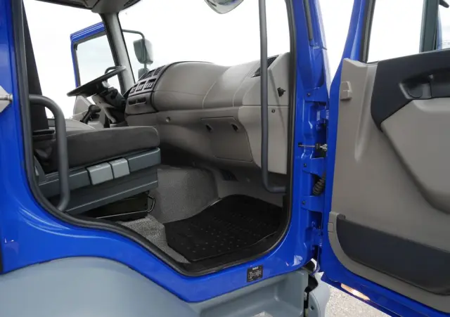 DAF LF 55.220 WYWROTKA 3-STRONNA,DMC 15000KG NISKI PRZEBIEG, STAN IDEALNY 