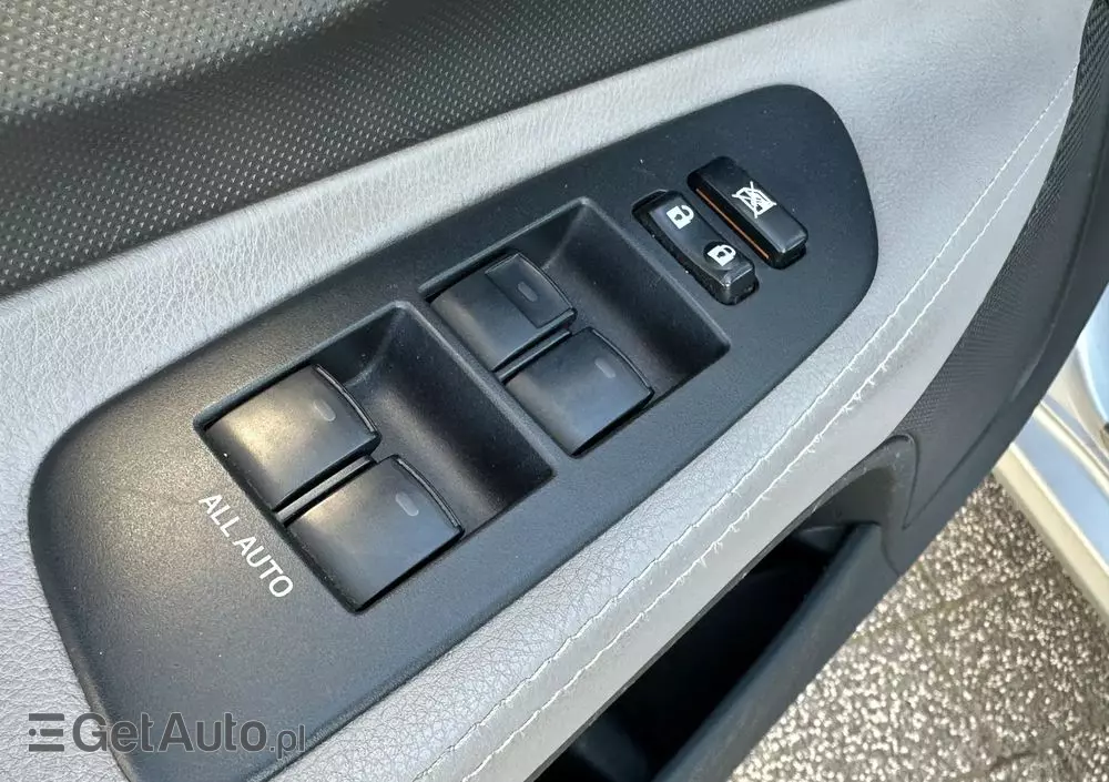 TOYOTA Auris 1.6 Premium