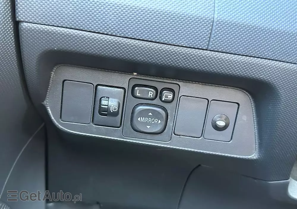 TOYOTA Auris 1.6 Premium