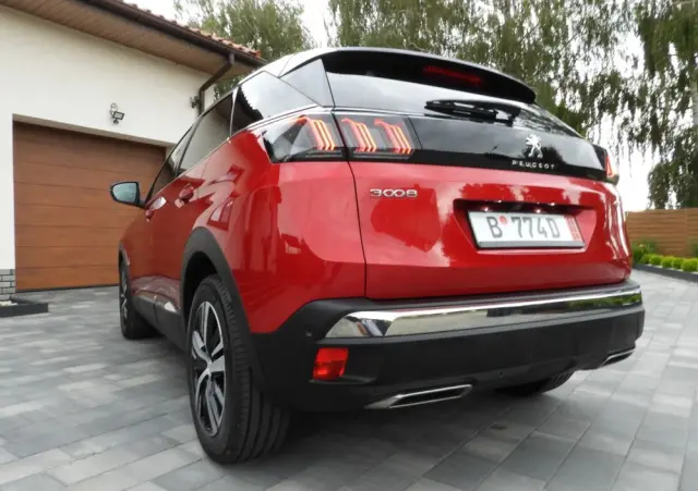 PEUGEOT 3008 1.5 BlueHDi GT Pack S&S EAT8