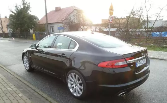 JAGUAR Xf 