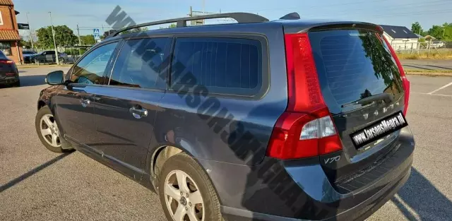 VOLVO V70 
