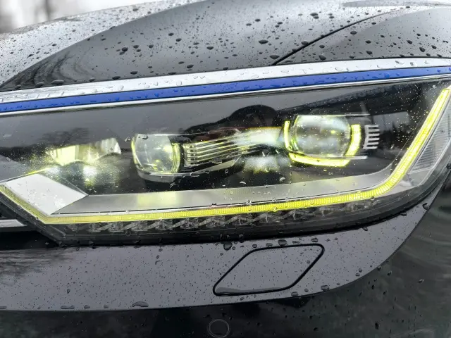 VOLKSWAGEN Passat Highline ACT DSG