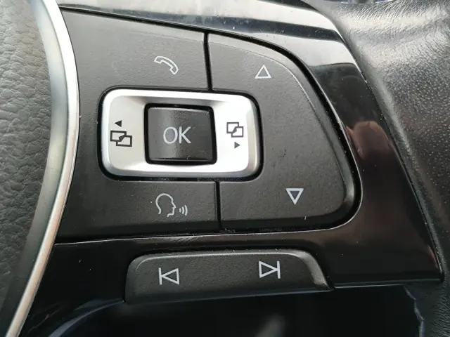 VOLKSWAGEN Passat Highline ACT DSG