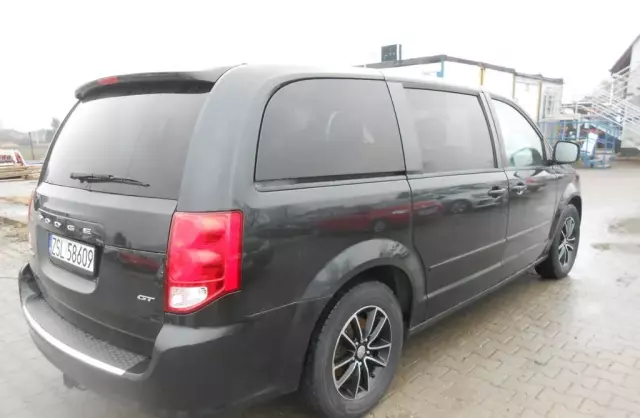 DODGE Caravan 