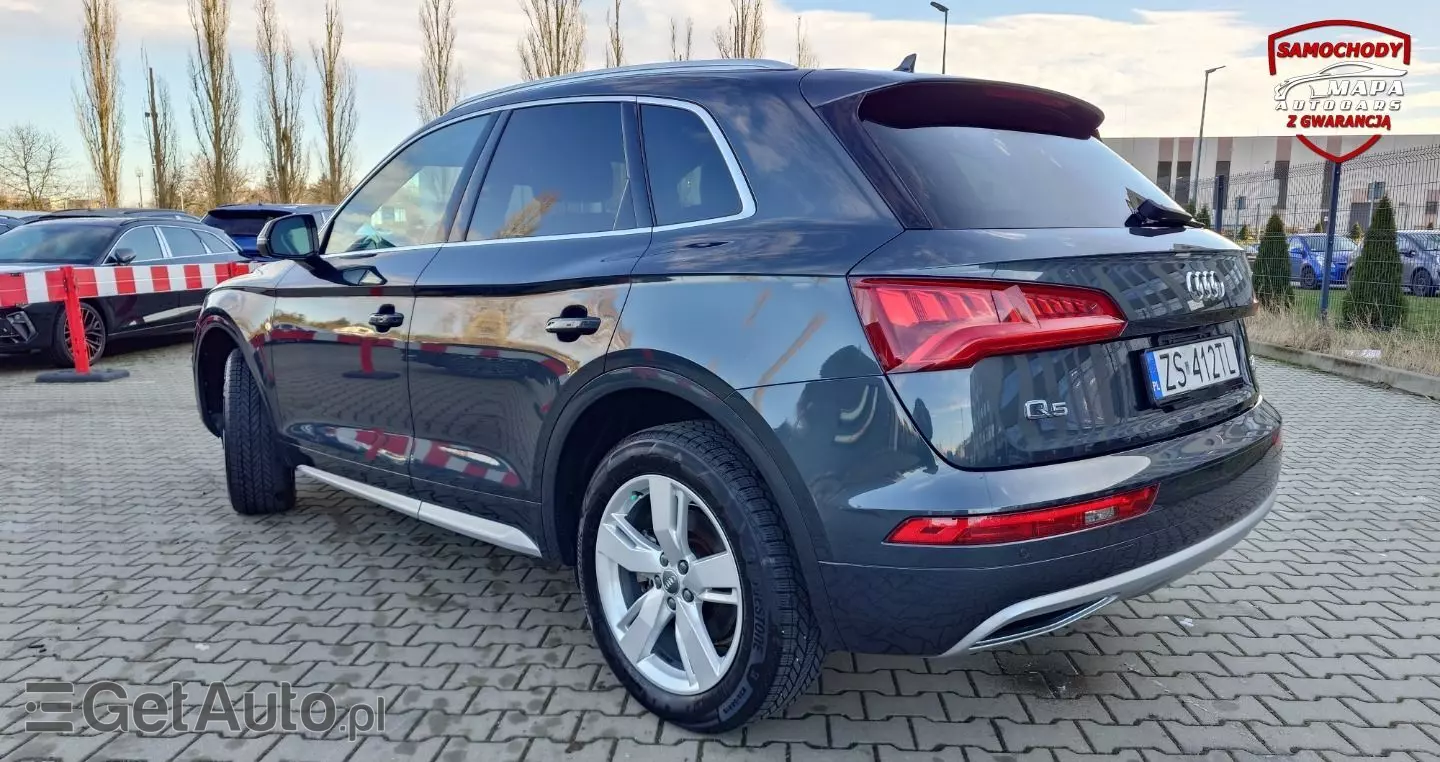 AUDI Q5 
