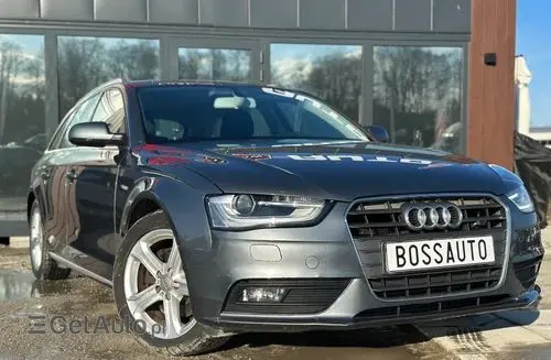AUDI A4 