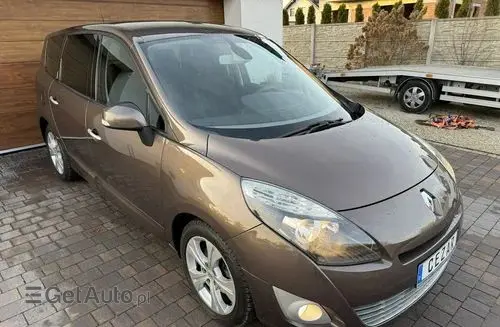 RENAULT Grand Scenic 
