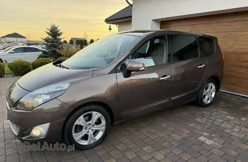 RENAULT Grand Scenic 