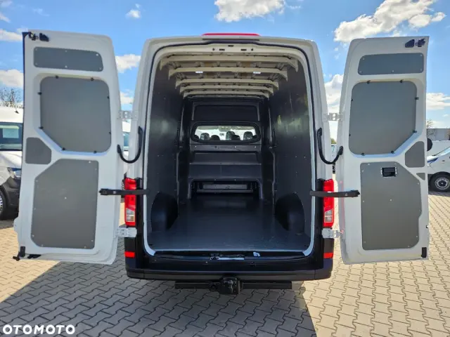 VOLKSWAGEN Crafter L