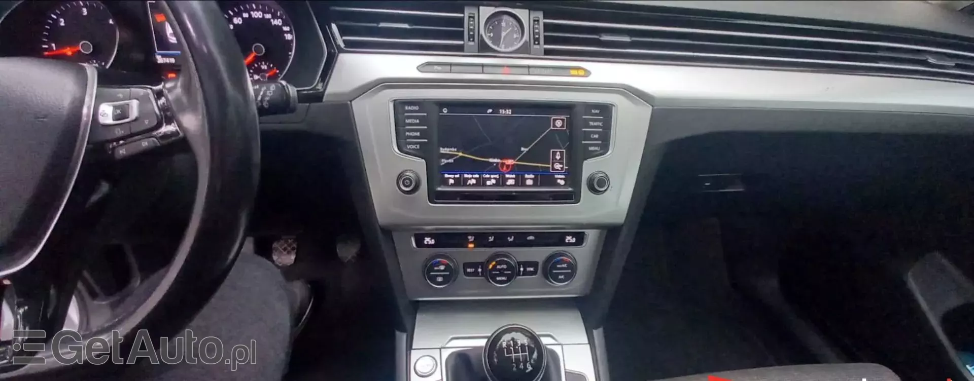 VOLKSWAGEN Passat 1.6 TDI (120 KM)